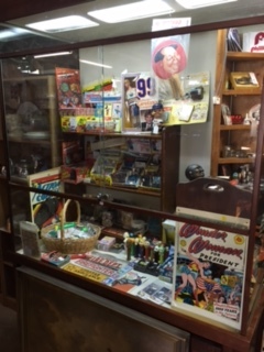 Sports Memorabilia, Pez, Rock N Roll Collectibles 